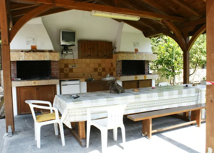 Haus Platanos Apartments & Bungalows By The Sea