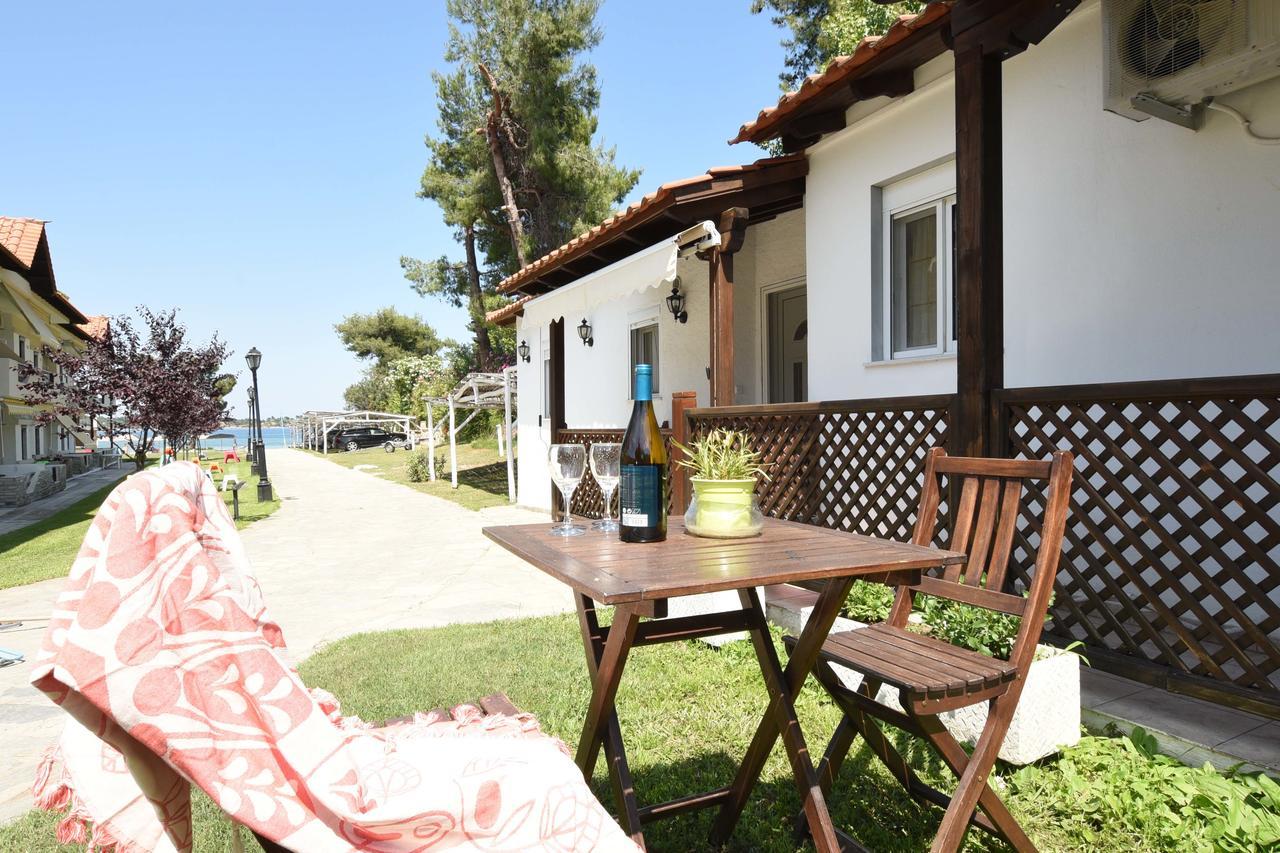 Haus Platanos & By The Sea