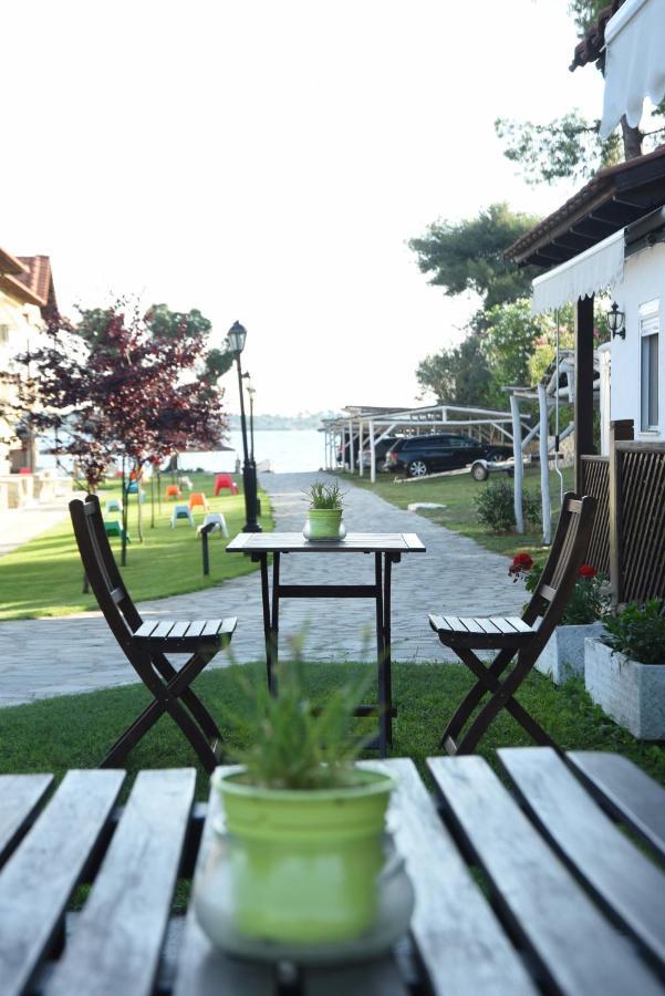 Haus Platanos & By The Sea Apartment Vourvourou